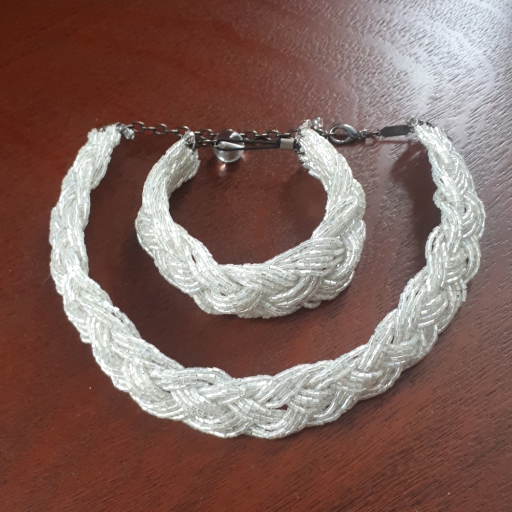 Bridal choker and braclett